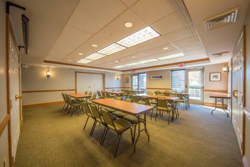 Hotel Country Inn And Suites Portage