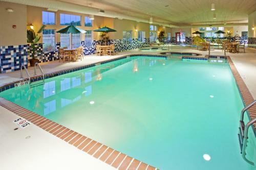 Hotel Country Inn And Suites Portage
