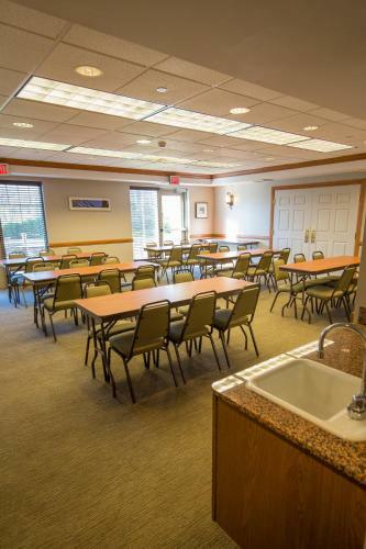 Hotel Country Inn And Suites Portage