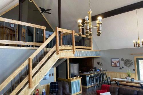 Villa Gorgeous 3bdrm Cabin Sleeps 12 On A Private Lake