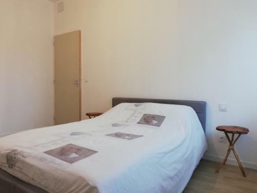Apartamento Paziols : Logement En Rdc Avec Terrasse.