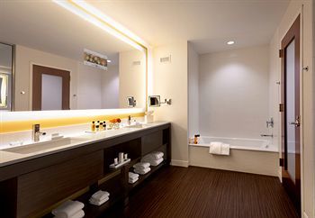 The Alexander, A Dolce Hotel
