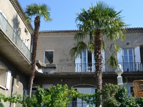Bed & Breakfast La Maison Jaffran, Suite En Ville