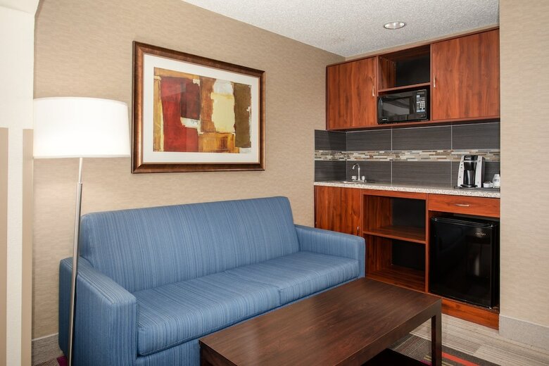 Holiday Inn Express Hotel & Suites Littleton