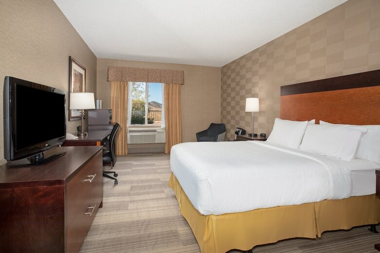 Holiday Inn Express Hotel & Suites Littleton