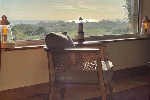 Maison de Charme Avec Vue Sur Mer Et Jardin Abrit�