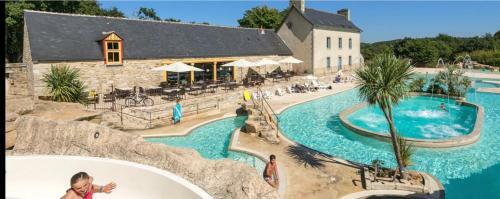 Captivating 3-bed Cabin In Quimper