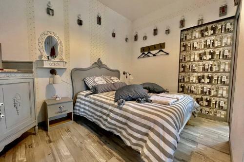 Charming Atypical 3 Bedroom Apartment