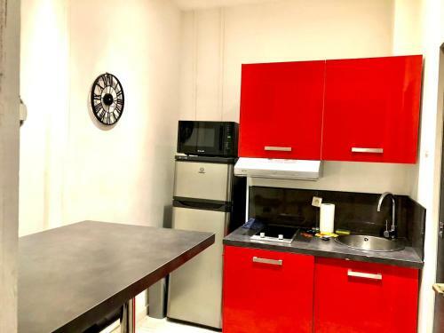 Apartamento Studio Avec Toit Terrasse Priv�, En Centre Ville