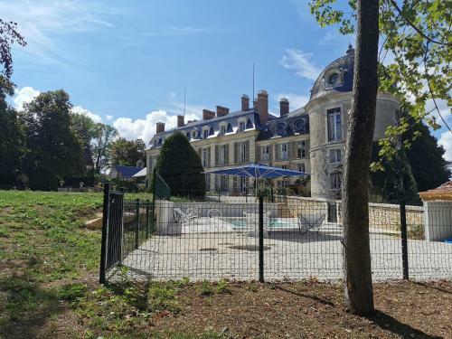 Villa Ch�teau Les Barres