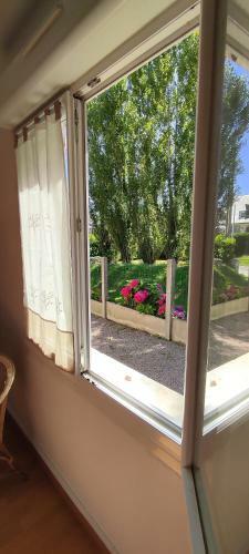 La Maison Aux Volets Roses