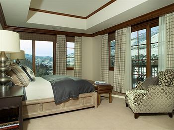 Hotel Legendary Lodging At The Ritz Carlton Residences Vail