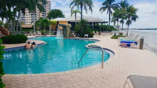 Aparthotel Lover's Key Resort By Je Vacation Rentals