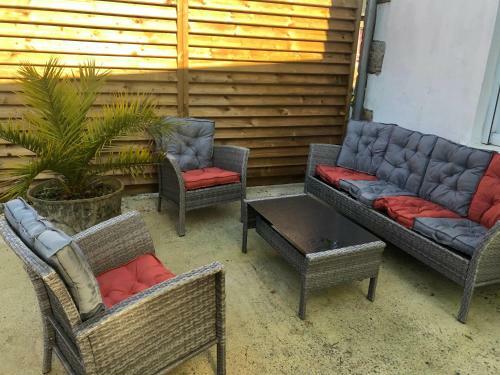 G�te 2km de La Plage, Gr34 � Pied, 3sdb Et 5chambres