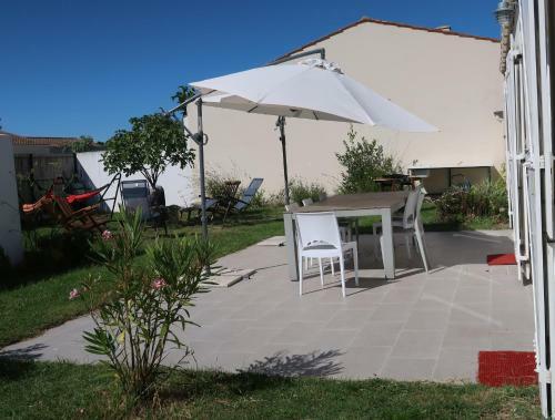 Ol�ron- Maison Plain Pied, 10 Pers, � 100 M. de La Plage