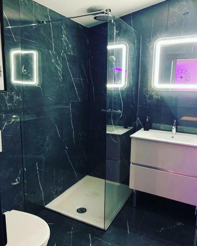 Apartamento Loveroom : Suite Avec Jacuzzi Privatif