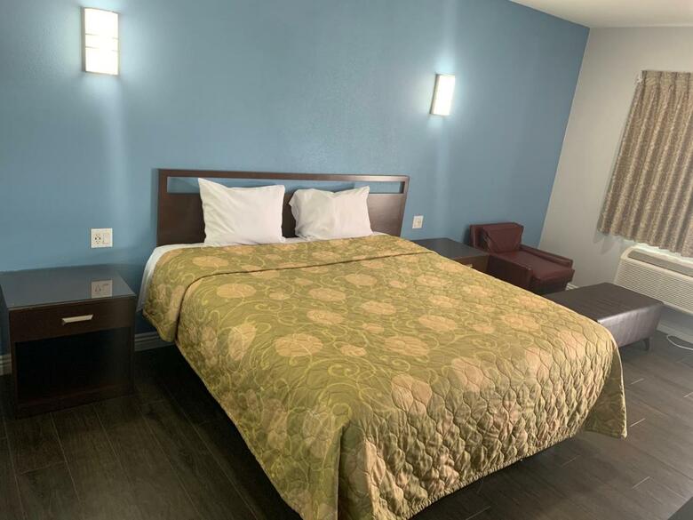 Motel Crescent Inn