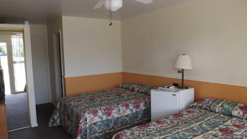 Motel Twin Lakes Inn