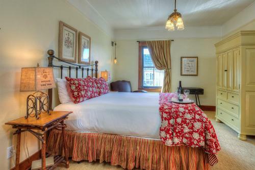 Posada Sonoma Hotel