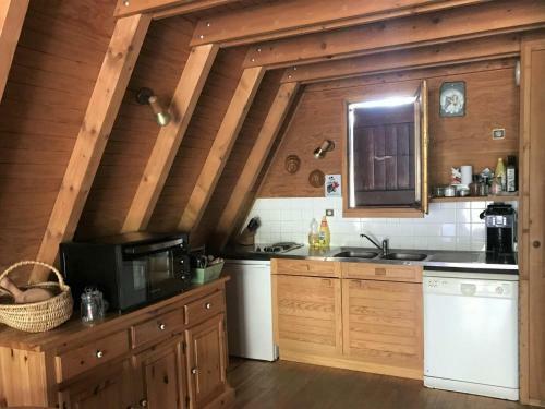 Chalet Le D�voluy, 3 Pi�ces, 6 Personnes - Fr-1-504-620
