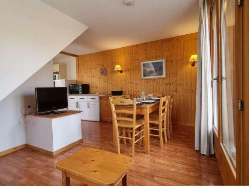 Chalet Le D�voluy, 3 Pi�ces, 6 Personnes - Fr-1-525-191