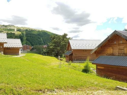 Chalet Le D�voluy, 3 Pi�ces, 8 Personnes - Fr-1-504-619