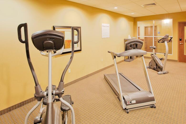 Holiday Inn Express Hotel & Suites Foley