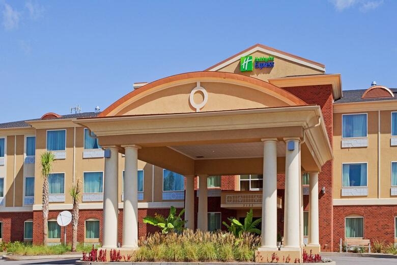 Holiday Inn Express Hotel & Suites Foley