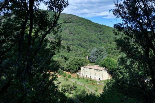 Hostal Les Jardins de Falgui�re