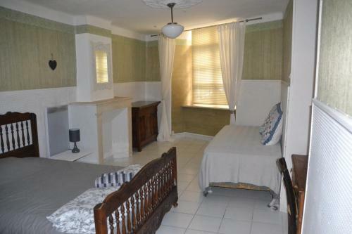St Jean Du Gard : Spacious Apartment With Use Of Pool