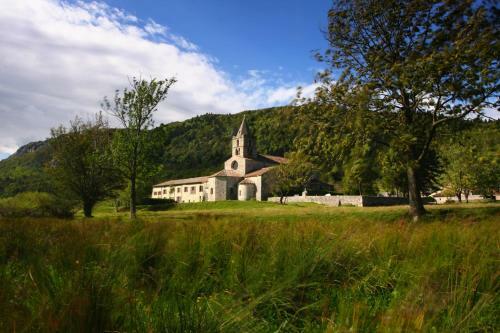 Hostal Roulottes Au Pied Du Vercors