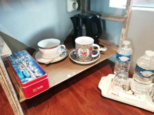Hostal Avenue Du Ch�teau