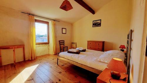4 Bedroom Holiday Home With Private Pool And Garden