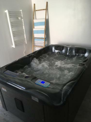Apartamento G�te Avec Jacuzzi Privatif � Proximit� de L'oc�an