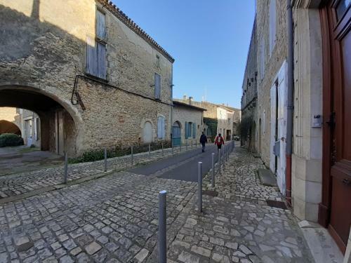 Maison Atypique Dans Cit� M�di�vale