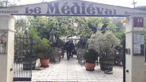 Maison Atypique Dans Cit� M�di�vale
