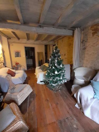 Maison Atypique Dans Cit� M�di�vale
