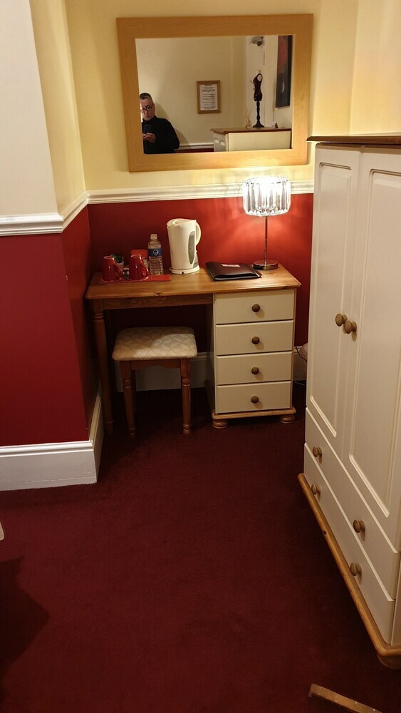 Hostal All Seasons Guest House