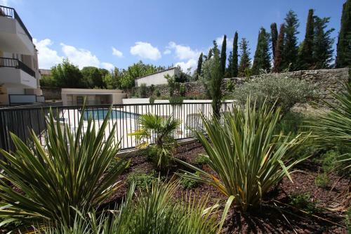 Apartamentos Alpilles Villa Serena