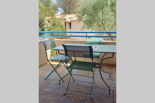 Apartamento 2 Pi�ces, Beau Balcon,dans R�sidence Avec Piscine