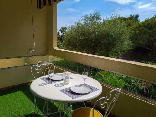 Renovated Apartment, Air-conditioned 5min From Sea
