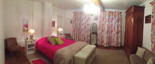 Hostal Le Moulin de La C�te Chambre D'h�tes