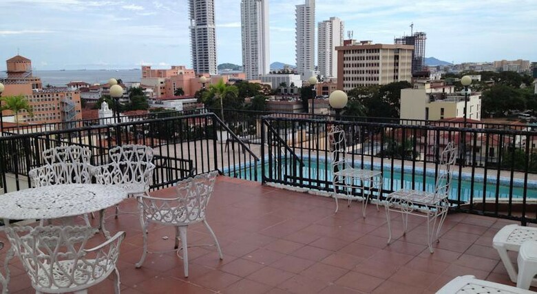 Hotel Costa Inn