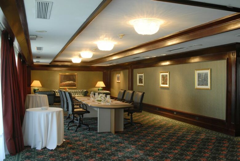 Radisson Montevideo Victoria Plaza Hotel