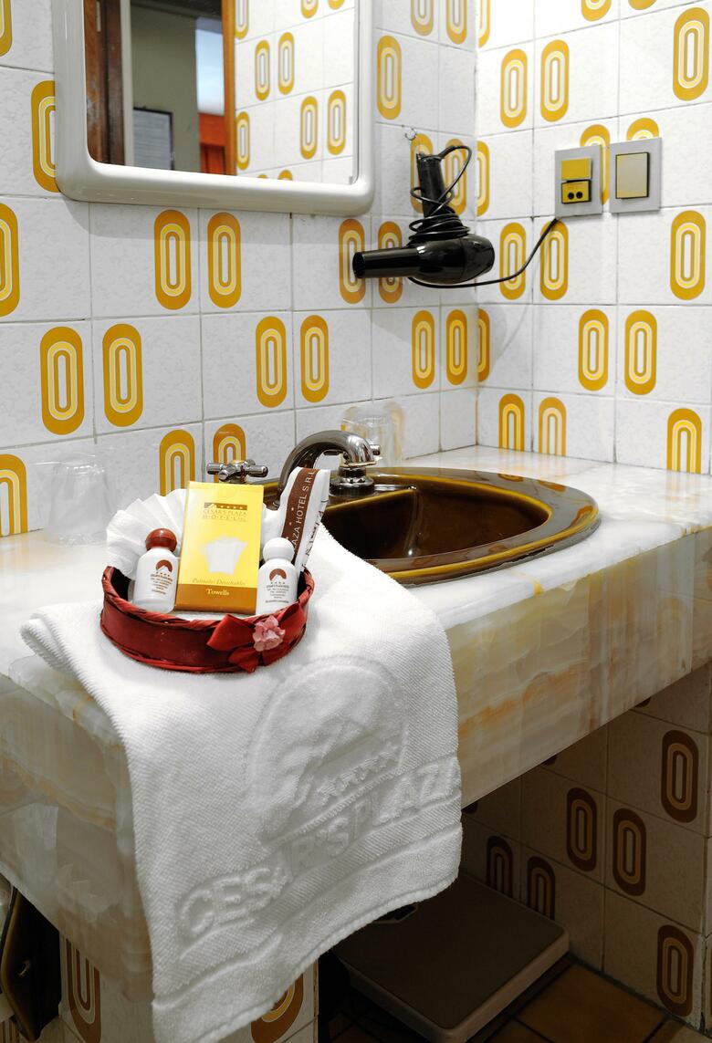 Hotel Cesars Plaza