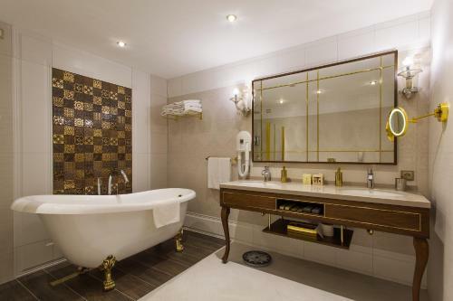 Izmir Palas Hotel
