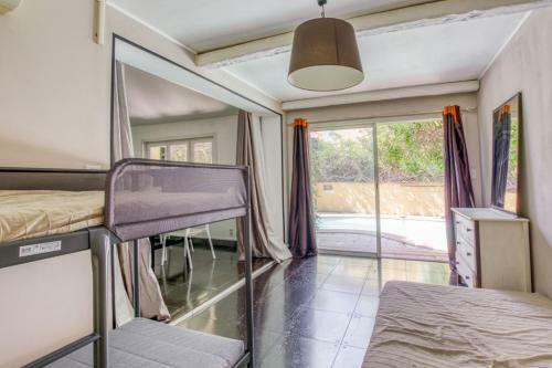 Cosy House With Swimming Pool And Sea View