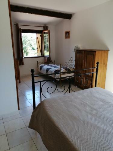 Sarrola-carcopino G�te En Pierre