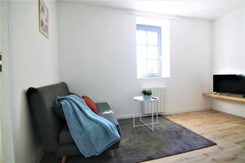 Apartamento T2 Charmant - Segr� Centre Ville - 003