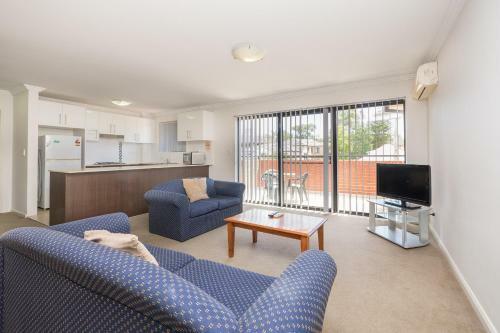 Parkside Apartments At Thomas St
